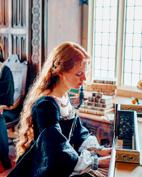 queenemaker: Alicia von Rittberg as Elizabeth Tudor in Becoming Elizabeth (2022)