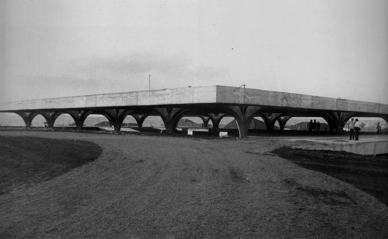 wherearchitectureisfun:    Rodoviária de Jaú Joao Batista Vilanova Artigas | Jaú