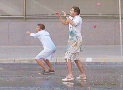 ladrats:   Slow motion water balloon fight 