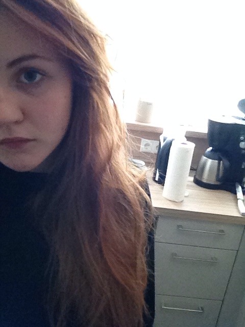 unserehymnen:  my mom told me to clean up the kitchen and i started 1,5h ago but