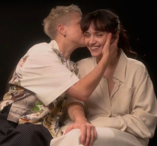 They’re Married And Have Ten Kids And Lots Of Pets And Live In A Huge Manor/farm 