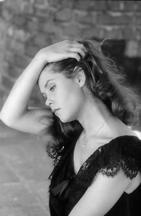 Elizabeth Montgomery Nudes &amp; Noises  