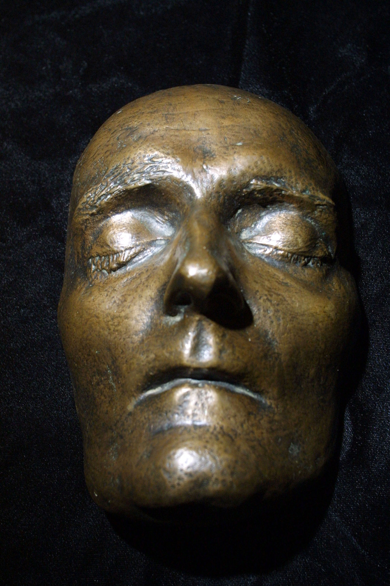 death masks of famous people history channel