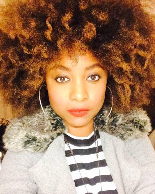 @nickysaysyolo #2frochicks #bouncycurls #melanin #curls #curlfriends #curlysue #kinkyhair #blackgirl