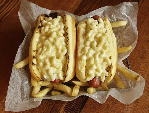 foodluxury:  Love Food? This blog is for you. 