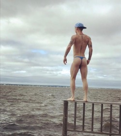 casperhardy:  I love his ass in a thong