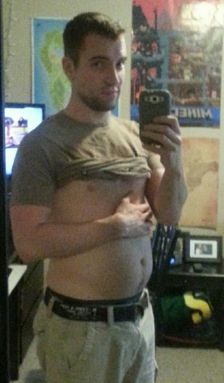 heavyryan:  getbig2015:  Sucking in vs. Not sucking in.  Stop sucking in and breath