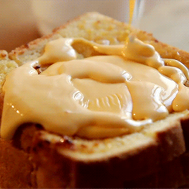 fatfatties:Garlic Cheese Bread