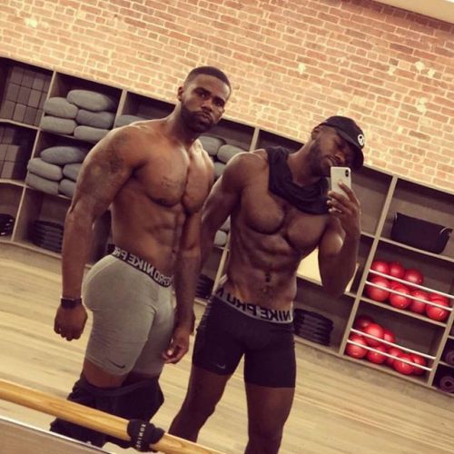 twist-fate: https://twist-fate.tumblr.com/archive IG iCANDY 