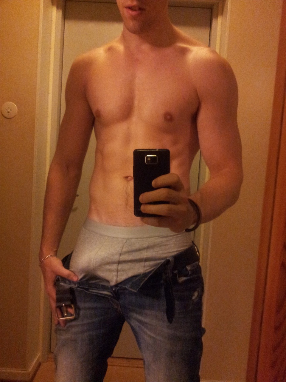 texasfratboy:  hot striptease and sweet underwear bulge!