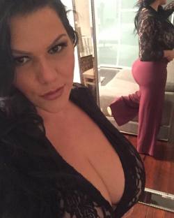 Who wear the pants&hellip;.? ME! #angelinacastrolive #angelinacastro #boobs #bbw #brunette #cubana by laangelinacastro