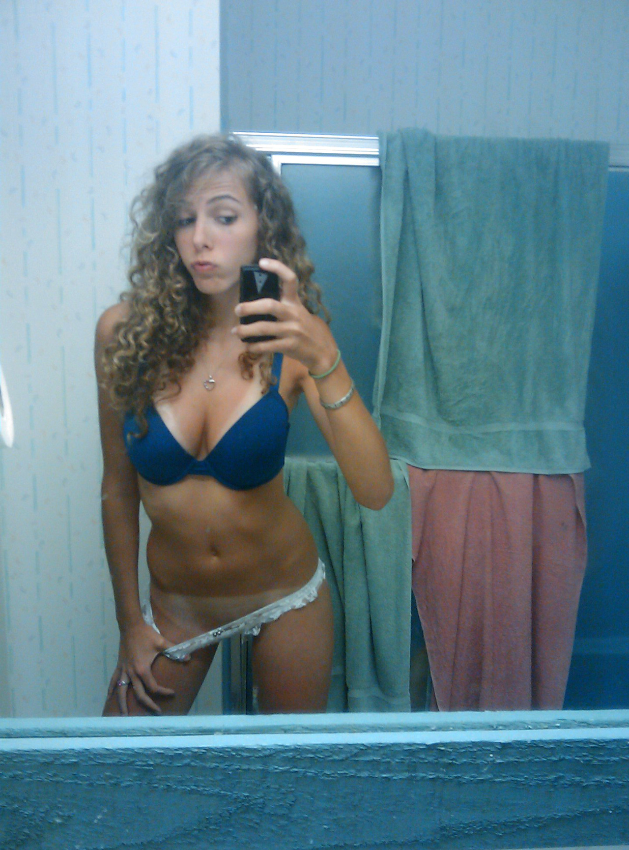 amateurslags:  Amateur Slags - Amateur Slags Twitter - Ask - Submit