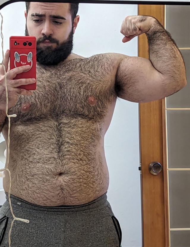 wantthemhairy:cabezadetoro:👅👅🐻