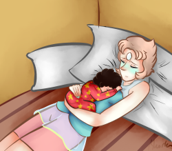 a-skorka00:  baby Steven with birb mom 