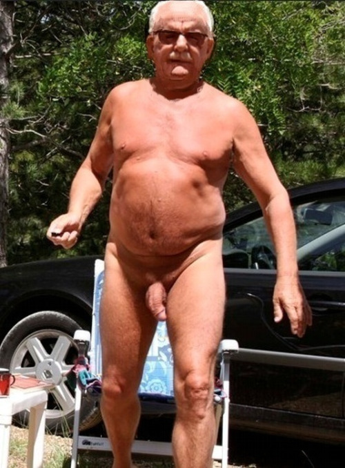 oldmenplace:  Real mature men….real daddies…check this http://ift.tt/1RMFNdZ