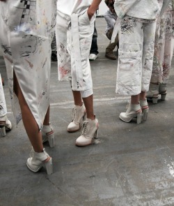 deauthier:  Backstage at Alexander Wang S/S