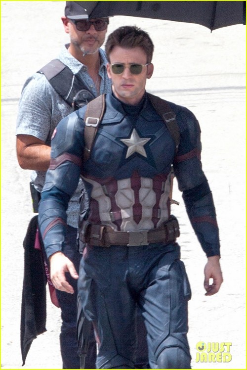 jaycanuck:  Oh dear god