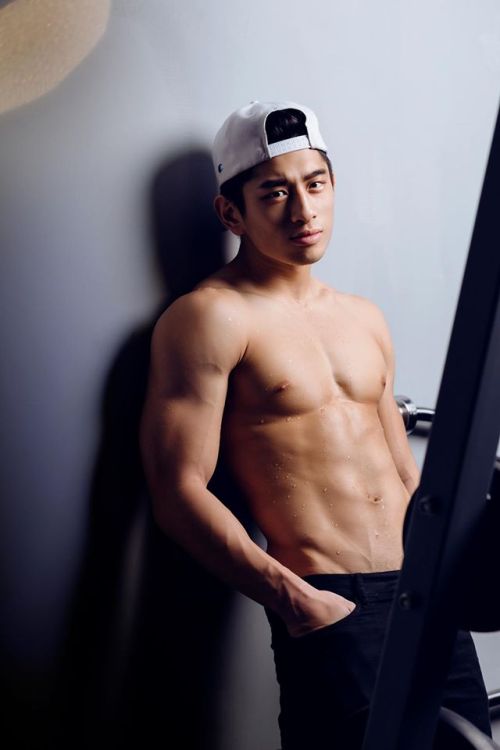Viva!Asian hunks!