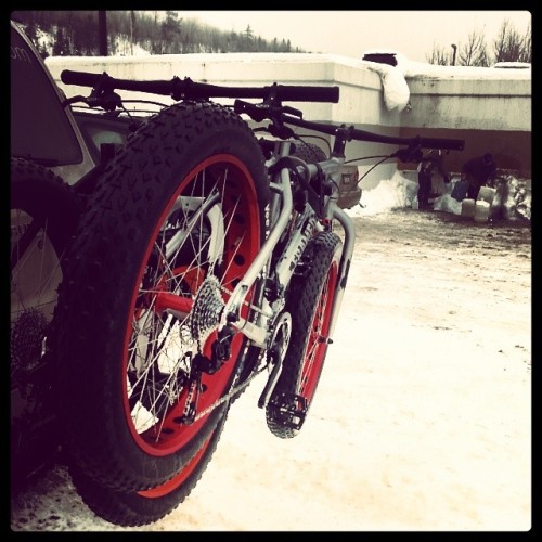 winchfest:  #fatbike mission to the north shore. @thehouseboardshop @winchfest