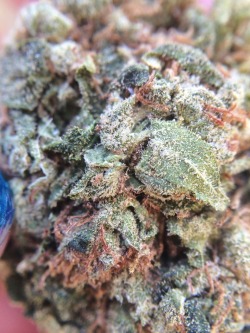 princessdabber:  name the strain