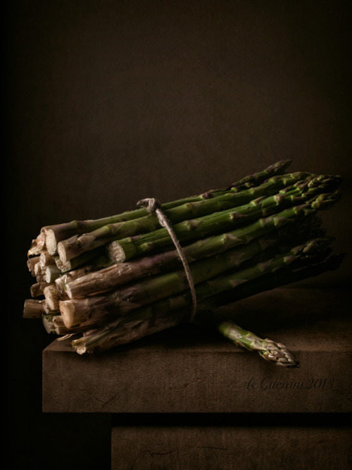 foodografia:Asparagus (inspired by one of Adriaen Coorte&rsquo;s paintings)