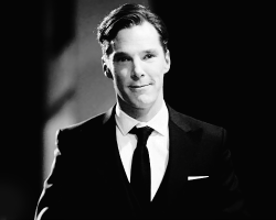 moviein:  Benedict Cumberbatch accepts the Britannia Award for British Artist of the Year during the 2013 BAFTA LA Jaguar Britannia Awards 