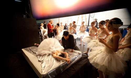 ealou:  Behind the scenes of Black Swan (2010)
