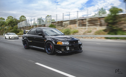 Porn Pics ptw0rks:  evo’s… roll out!