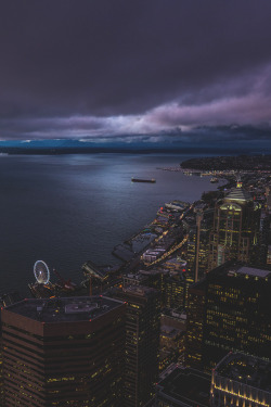 lsleofskye:  Seattle Sky View Observatory Stormy View 