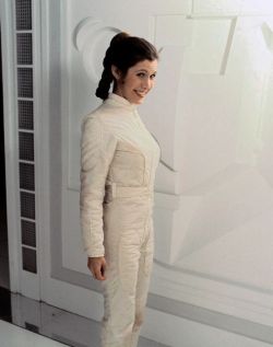 theorganasolo:Carrie Fisher in the Hoth Leia