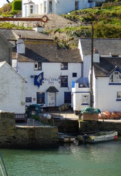 fuckitandmovetobritain:  Polperro, Cornwall, England, UK 