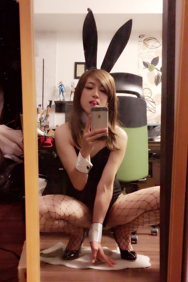 fran9cisco:  usagimayo:  With bunny suit 🐰💓  😍😍😍😋😋😋😋