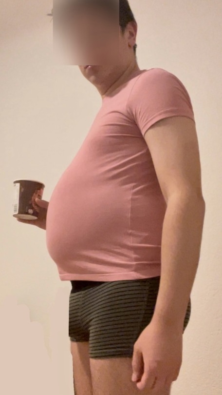 finaale:my belly measures 100 cm (39 inch) now and i can no longer see my feet when