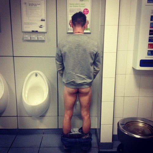 guysxposed:  Harry Judd is an English musician adult photos