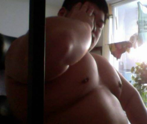 Oooooh that chest! <3