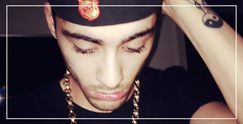 bangazaynie: 2014’s Selfie King: Zayn Malik aka niazkilam