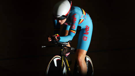 flanderscyclingguy:Jolien D’Hoore is well on her way on winning the Womens Omnium at the Six Days of