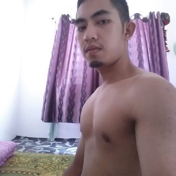 mlybigdick:  ourjejakajambu:  Mohd Hanafi namanya. Orang Kedah tapi kerja kat JB..ID
