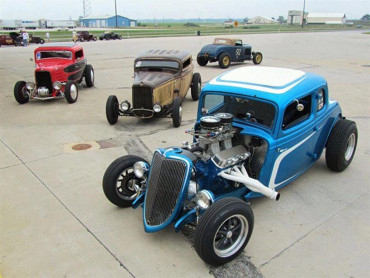 girls-n-cars:   &gt; &gt; girls-n-cars &lt; &lt;  
