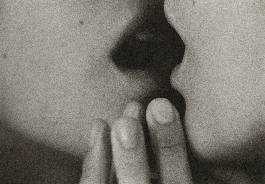marleens-diary:  He kissed me, I kissed back…How right was the world then.