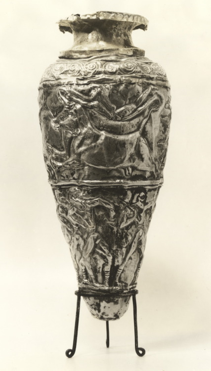 ancientart:Minoan artifacts from University of Illinois at Chicago Library Digital Collections, phot