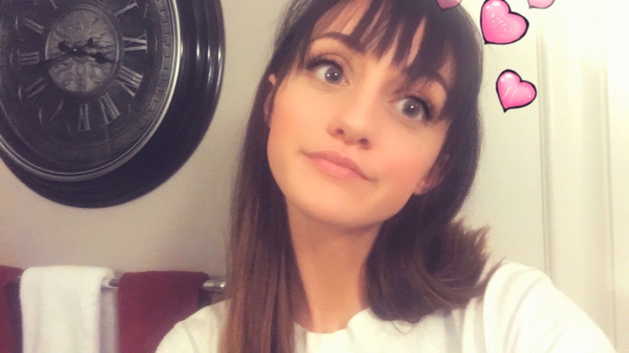carlsquared:  This filter hides my greasy hair sooo well god bless it.