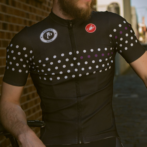 cyclivist:  The @Jetnikoff kit - down here in Brunswick, Melbourne, Oz - is just nuts good. New desi