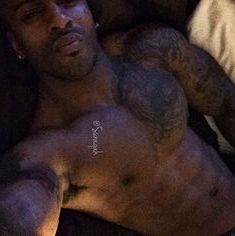 Porn dominicanblackboy:  Suraqah fine asf!😍 photos