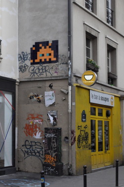 streetsmack:  paris, france. 2013. 