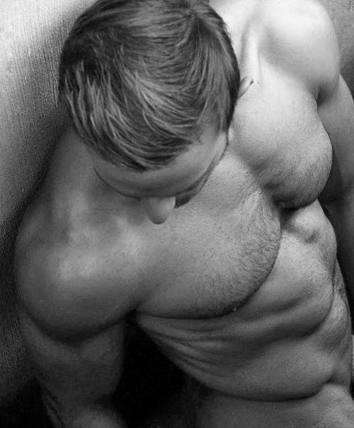 bimassageguy:  more pecs…. 
