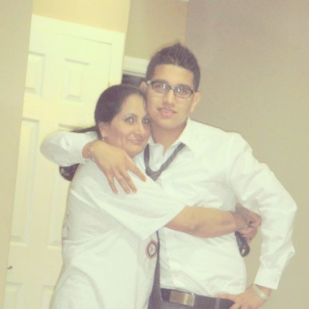 Happy mother&rsquo;s day mummy 😊 #mymomsrotiisbetterthanyourmoms