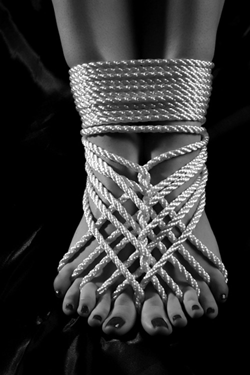 sweet-yet-kinky:  masterdrift101:   Join The Master  -  Submit To The Master 