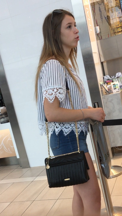 misterescalator: Sl*t 164 « I love when the shorts are pull at their limits between the c
