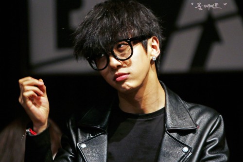 itsbap:  룸메이트 | Do not edit or remove logo. 